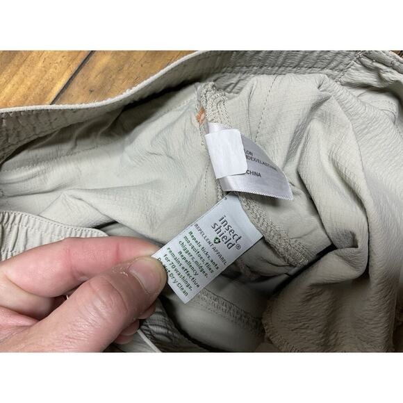 Orvis Insect Shield Repellent Cropped Women’s Size 8 Beige Tech Stretch Pants - Picture 6 of 10
